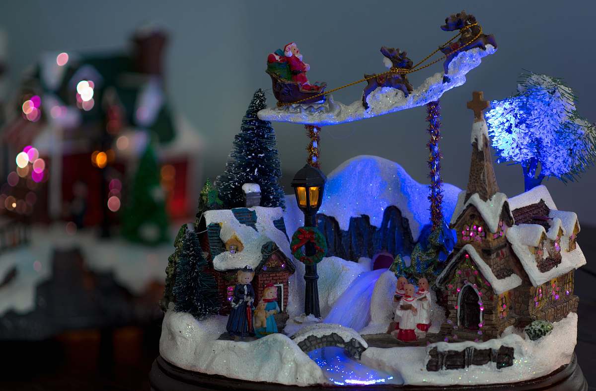birthday cake photo of snow village miniature cake
